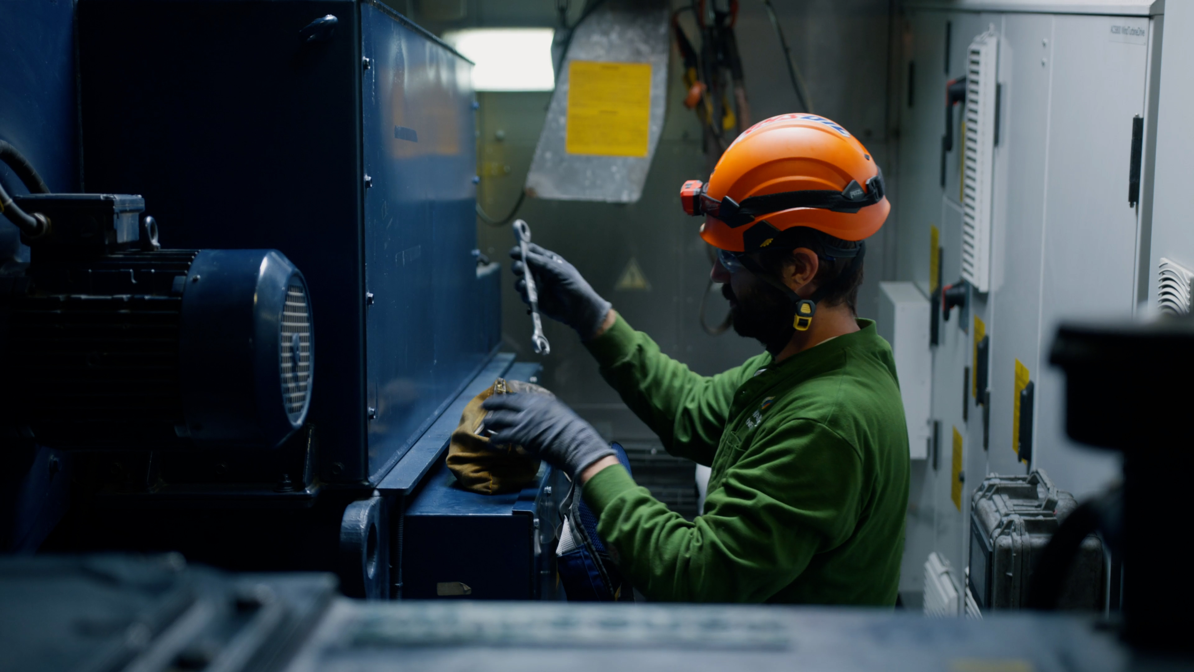 A technician working at the Avangrid Blue Creek project.